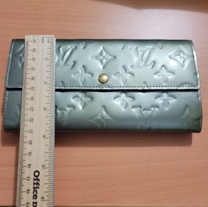 Louis Vuitton Vernis Sarah Wallet